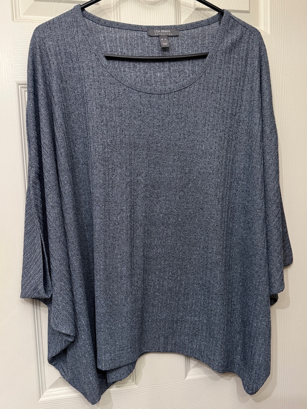 Lisa Rinna Collection - Round neck, Batwing, Knit Top